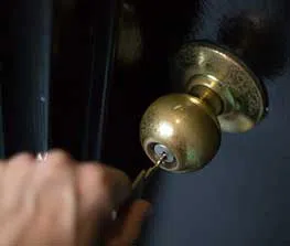 Haltom City TX Locksmith Store Haltom City, TX 817-697-5177 Haltom City TX Locksmith Store Haltom City, TX 817-697-5177 - Key-Broke-In-Lock